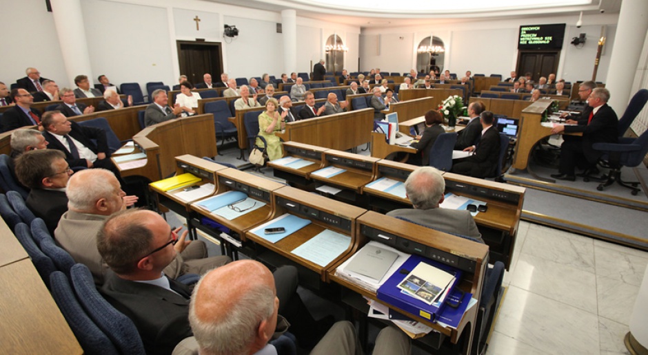 Wybory parlamentarne 2015: zacięta walka o Senat w łódzkim