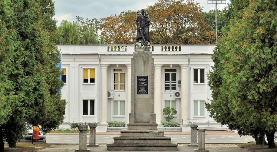 Rosja oskarża w związku z demontażem pomników. Polska zaprzecza