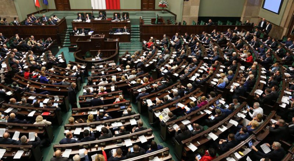 Sejm za dalszą pracą nad odroczeniem wejścia w życie ustawy o administracji podatkowej