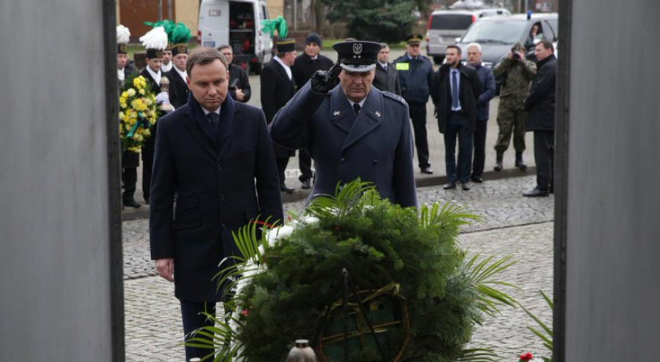 Prezydent złożył kwiaty przed pomnikiem górników z Wujka