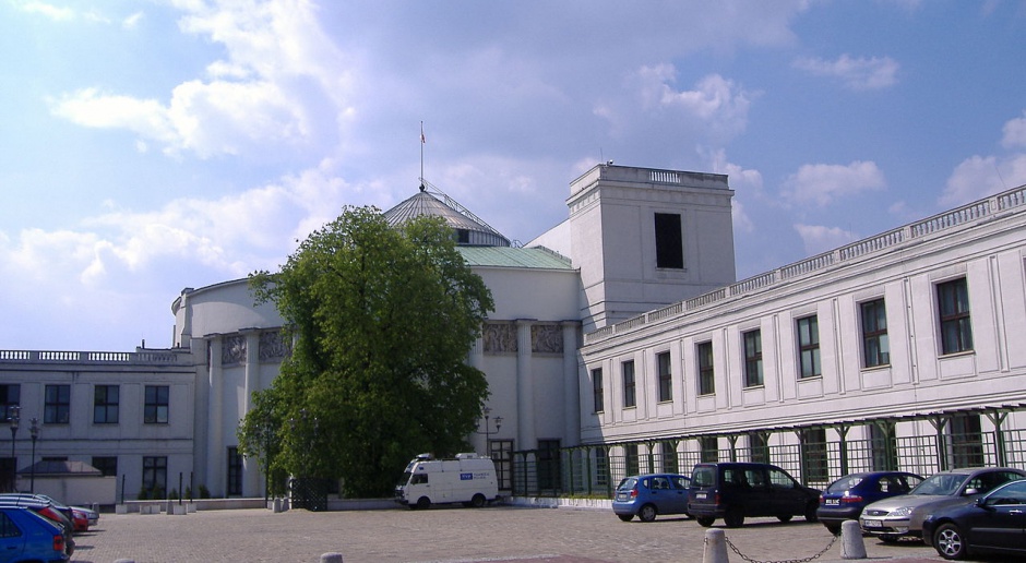 Sejm włącza się w akcję upamiętniającą ofiary stanu wojennego
