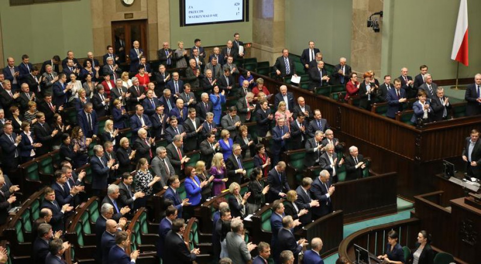 Sejm przyjął nowelizację ustawy o TK autorstwa PiS
