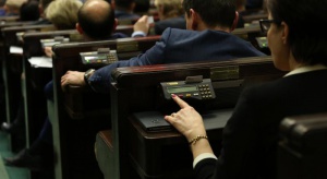 Biuro Legislacyjne Sejmu "rozjeżdża" ustawę o TK