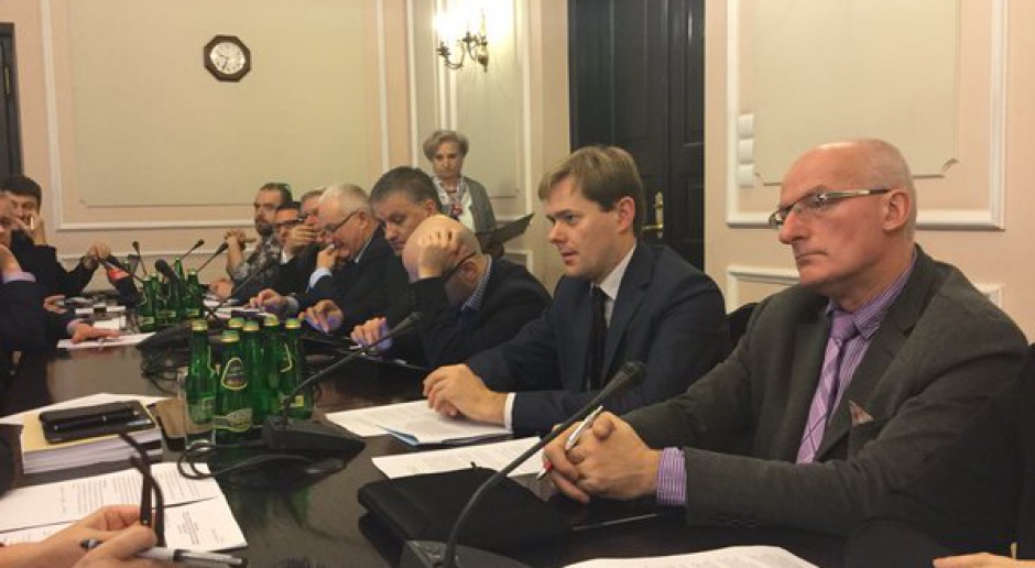 Sejmowe komisje kultury oraz skarbu państwa poparły zmiany w mediach