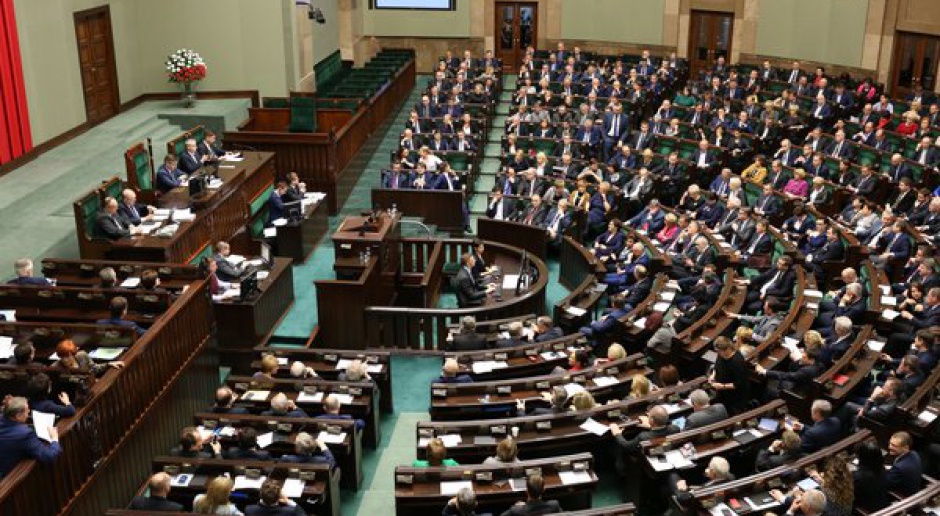 Sejm poparł poprawki senatu dotyczące podatku bankowego
