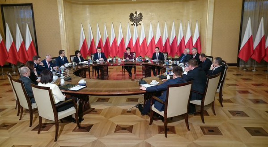 Zakończyło się spotkanie premier Beaty Szydło z przedstawicielami klubów parlamentarnych