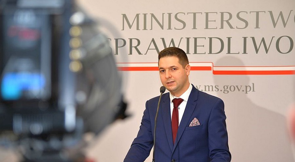 Ministerstwo żąda wyjaśnień od Andrzeja Seremeta w sprawie filmu Dudy, policji i prokuratury u internauty