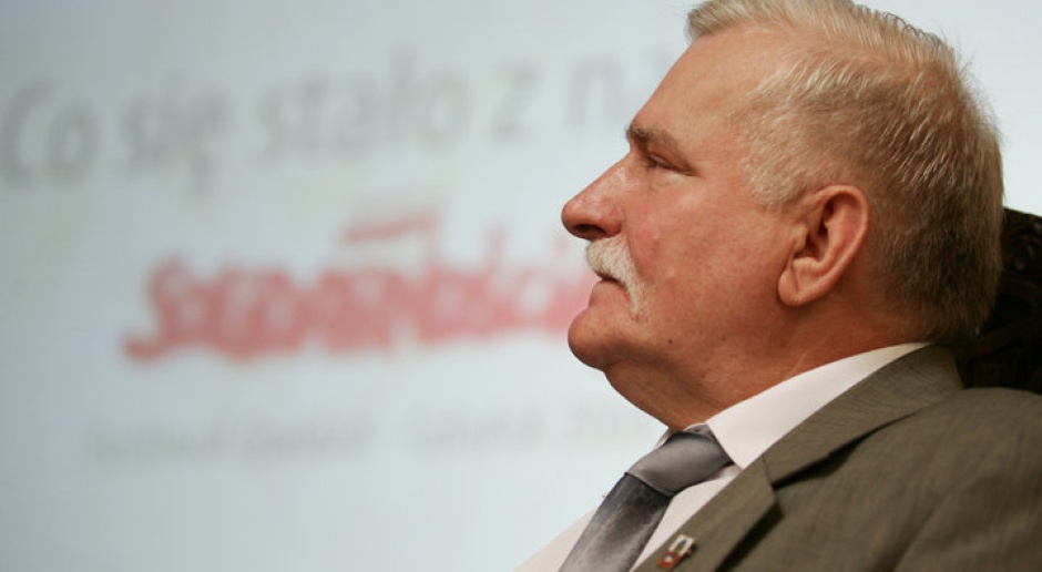 Represjonowani opozycjoniści chcą, by Wałęsa oddał pieniądze z Nobla