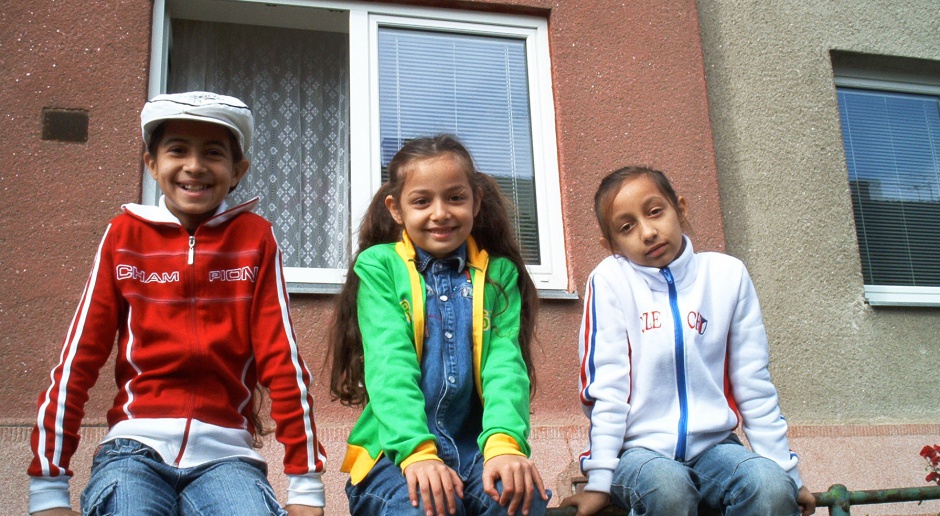 Romowie w Polsce: traktowanie nas jak „obywateli specjalnej troski” prowadzi do zadrażnień. Rząd o Romach: Trzeba pomagać   