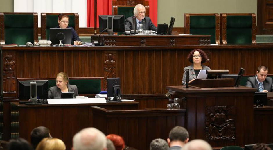 Sejm odrzucił w pierwszym czytaniu projekty zmian w finansowaniu partii