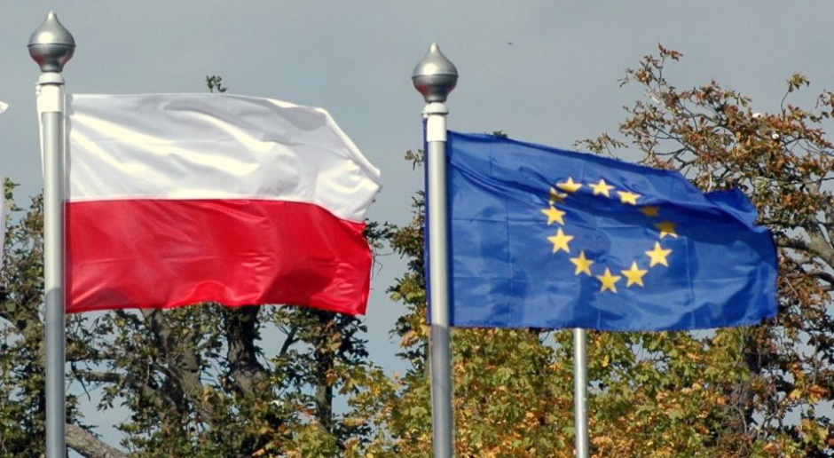 KE czeka na ostateczny raport Komisji Weneckiej na temat Polski