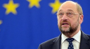 Szef PE, chadecy i liberałowie wzywają do respektowania opinii Komisji Weneckiej