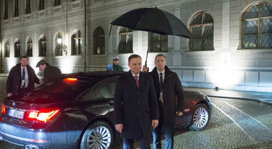 Para prezydencka udaje się do Pragi. Andrzej Duda będzie rozmawiał z prezydentem i premierem Czech