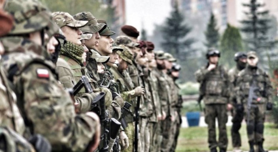 Wojsko szuka kierowców i ponad 300 pojazdów na szczyt NATO