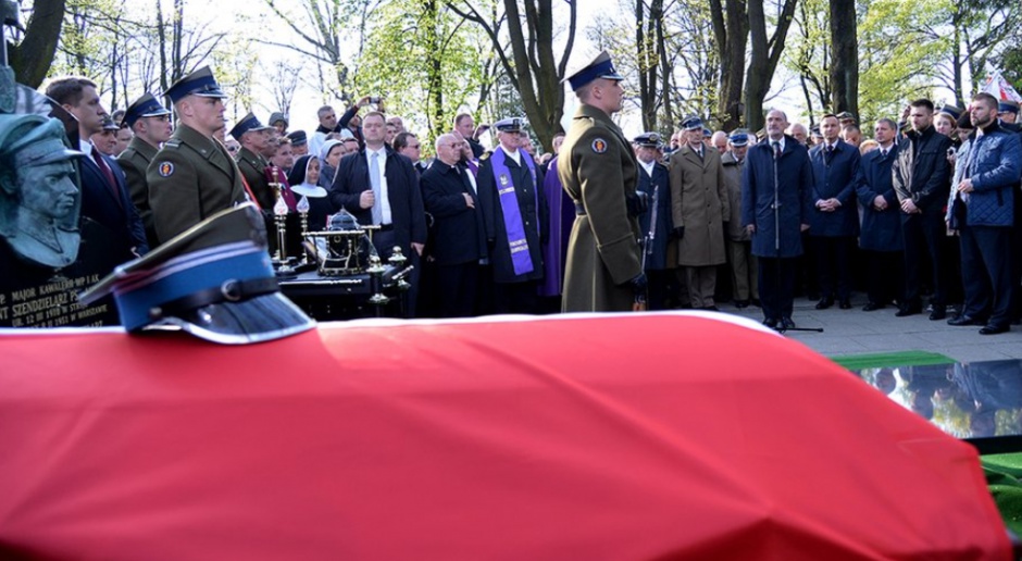 Szef MON na pogrzebie „Łupaszki”: powojenna konspiracja ocaliła Polskę