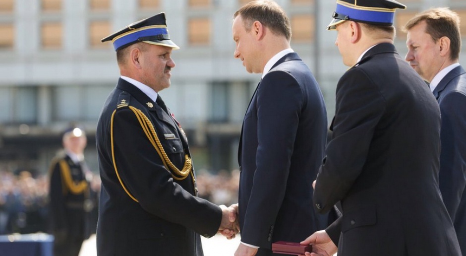 Dzień Strażaka: Leszek Suski, szef straży pożarnej został awansowany na generała