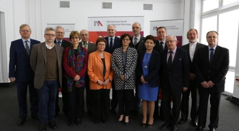 Sejm: Instytucje naukowe będą poddane większej kontroli
