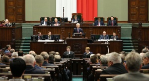 Sejmowa komisja zarekomendowała ograniczenie in-house w zamówieniach