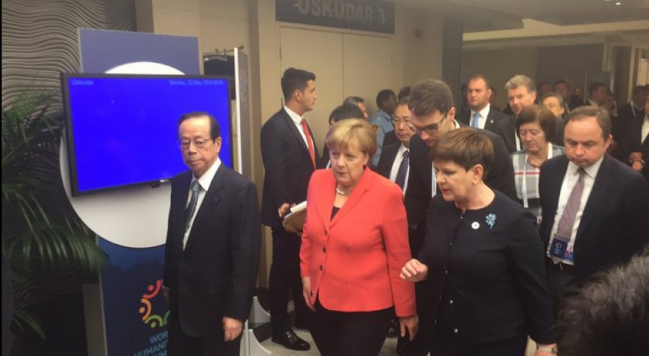 Stambuł: Premier Szydło spotkała się z kanclerz Merkel