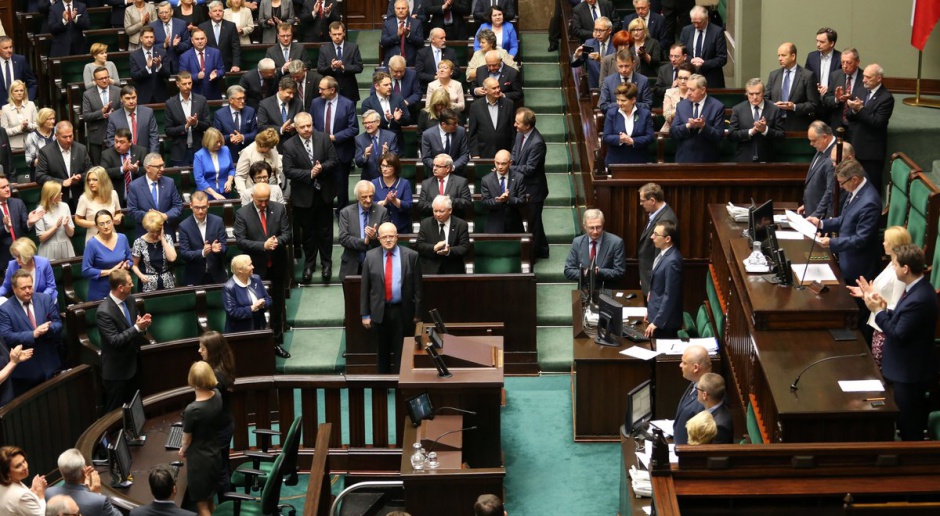 Sejm zajmie się projektami ws. TK autorstwa PiS, PSL i obywatelskim