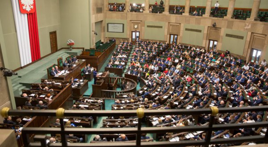 Sejm rozpoczął debatę nad projektami ws. Trybunału Konstytucyjnego
