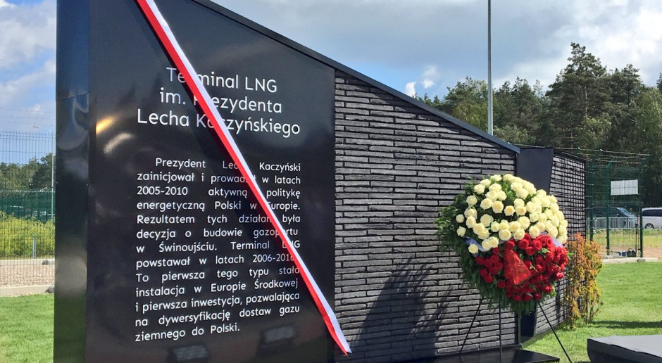 Lech Kaczyński patronem terminala LNG w Świnoujściu. Jarosław Kaczyński: To niezwykły moment