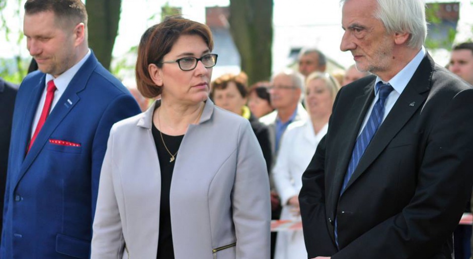 Sejm: Mazurek ukarana za słowa &quot;zespół kolesi&quot;. Mówiła o sędziach SN
