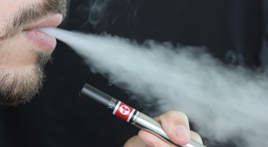Sejm przyjął poprawki Senatu do ustawy dotyczącej e-papierosów
