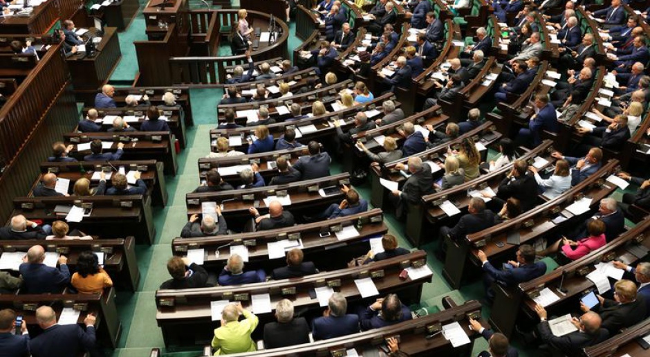 Sejm, posiedzenie: Posłowie zajmą się m.in. zmianami w ustawie o grach hazardowych i małą ustawą o innowacyjności