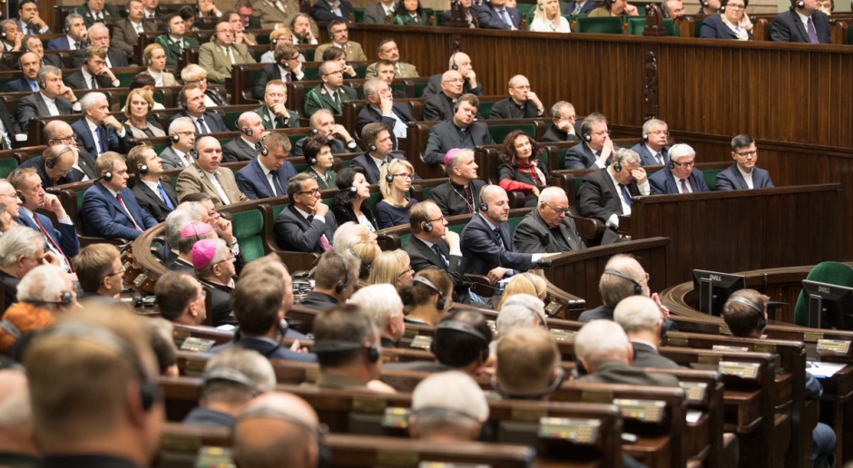 Sejm m.in. o projekcie ustawy budżetowej na 2017 r.