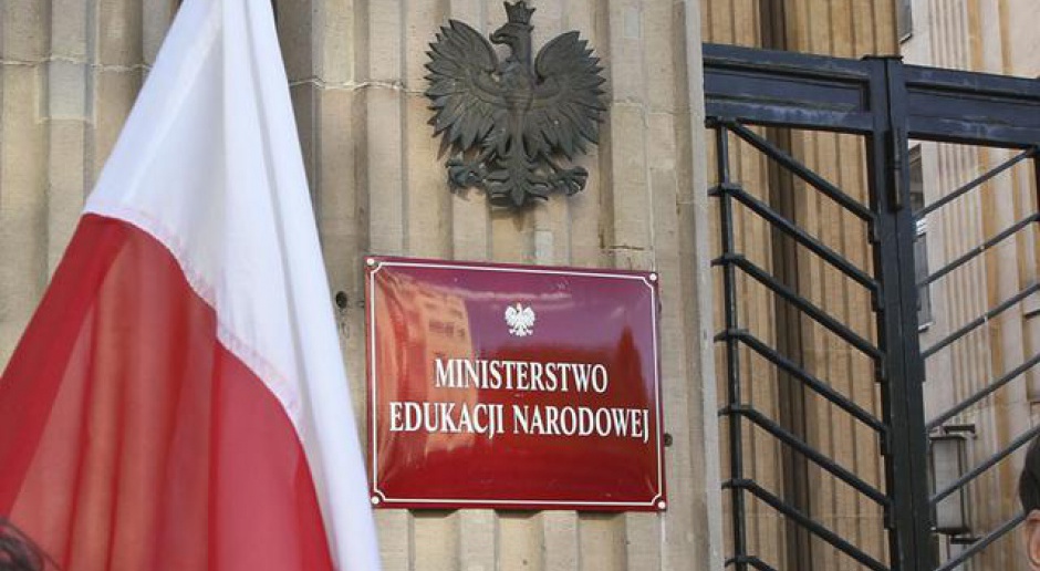 Rząd przesuwa wdrożenie reformy oświaty. Posłowie ze skargą u Kaczyńskiego