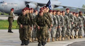 800 żołnierzy i ok. 70 wozów opancerzonych. Bataliony NATO w Polsce już wiosną