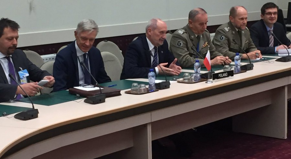 Szef MON: Bataliony NATO w krajach bałtyckich koordynowane z Elbląga