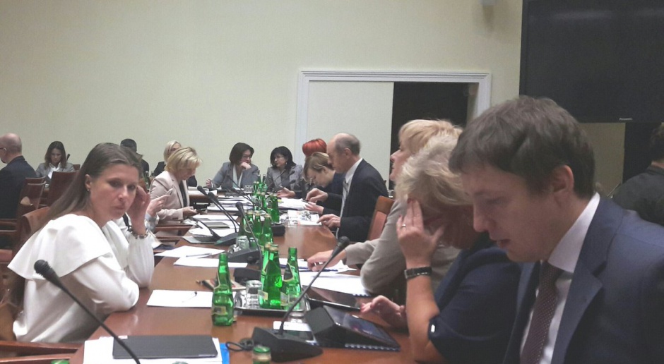Sejm: Komisja za przyjęciem z poprawkami projektu „Za życiem” 