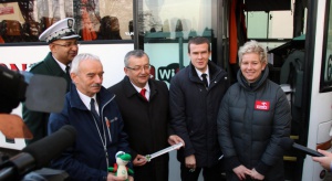 Minister Adamczyk apeluje o bezpieczeństwo szkolnych autobusów