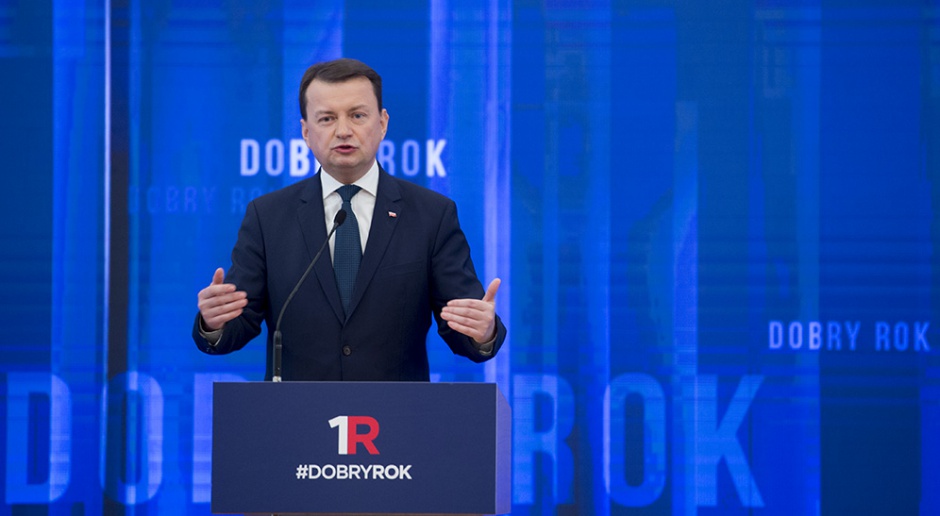 Dezubekizacja to duże oszczędność. Minister Błaszczak naliczył 500 mln zł