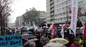 Przed Sejmem kolejna manifestacja przeciw reformie edukacji