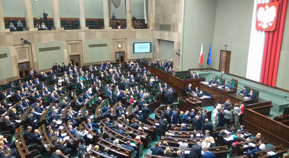 Sejm omawia projekt o organizacji i trybie postępowania przed TK
