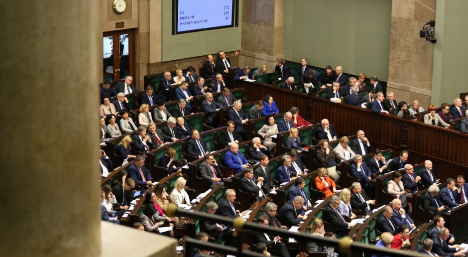 Sejm jednogłośnie za opóźnieniem uruchomienia CEPiK 2.0