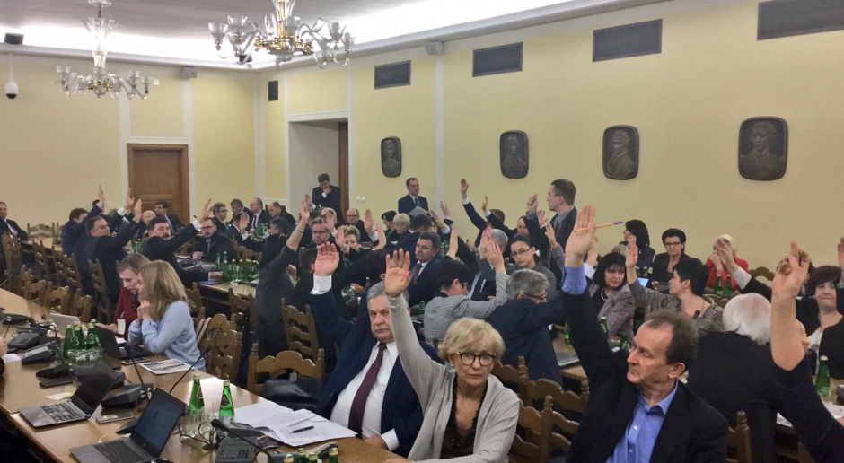 31. posiedzenie Sejmu - dzień trzeci: Prawo o zgromadzeniach, a w nocy prawo łowieckie