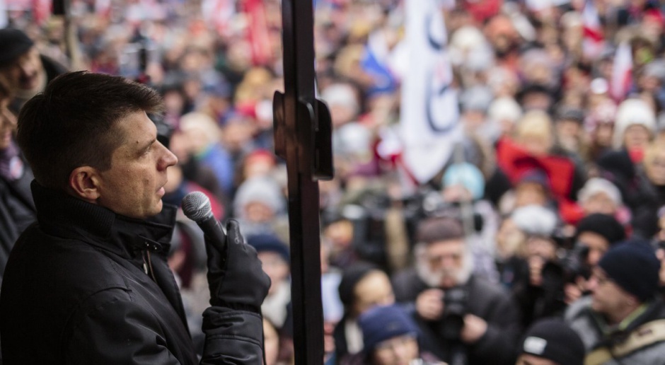 Sejm: Opozycja wciąż protestuje. Petru nie widzi potrzeby zostawania do Wigilii