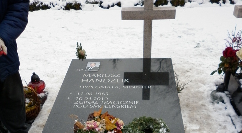 Ekshumacje: Badania potwierdziły, że w grobie Handzlika był pochowany Nurowski