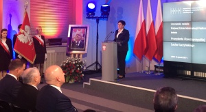 Premier: Lech Kaczyński powinien być autorytetem dla wszystkich polityków