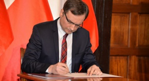  Wniosek Ziobry podtrzymany. B. prezes SA w Krakowie zawieszony
