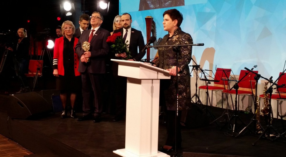 Premier Beata Szydło uhonorowana Nagrodą Klubów &quot;Gazety Polskiej&quot;