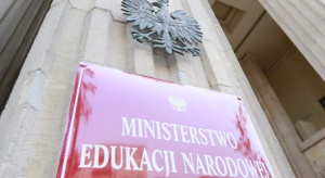 Zalewska: W szkole nie można prowadzić agitacji politycznej