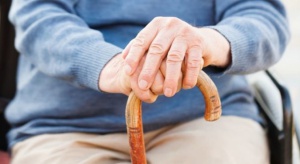 Obniżenie wieku emerytalnego rozsadzi finanse publiczne