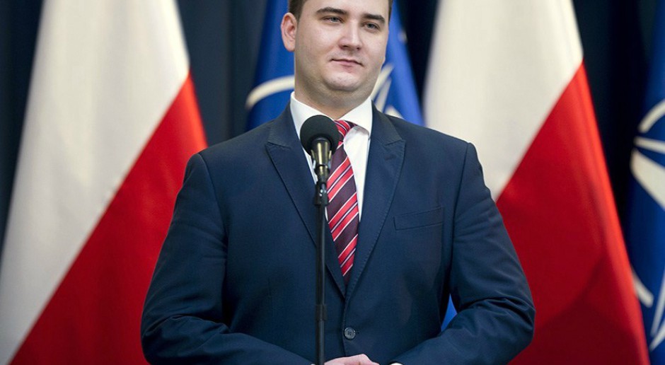 Bartłomiej Misiewicz ma nowe stanowisko. Jest pełnomocnikiem zarządu Polskiej Grupy Zbrojeniowej