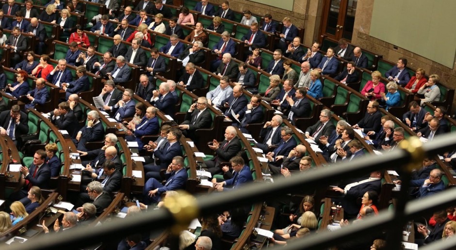 Sejm nie zgodził się na odrzucenie projektu zmian w ustawie o służbie zagranicznej 
