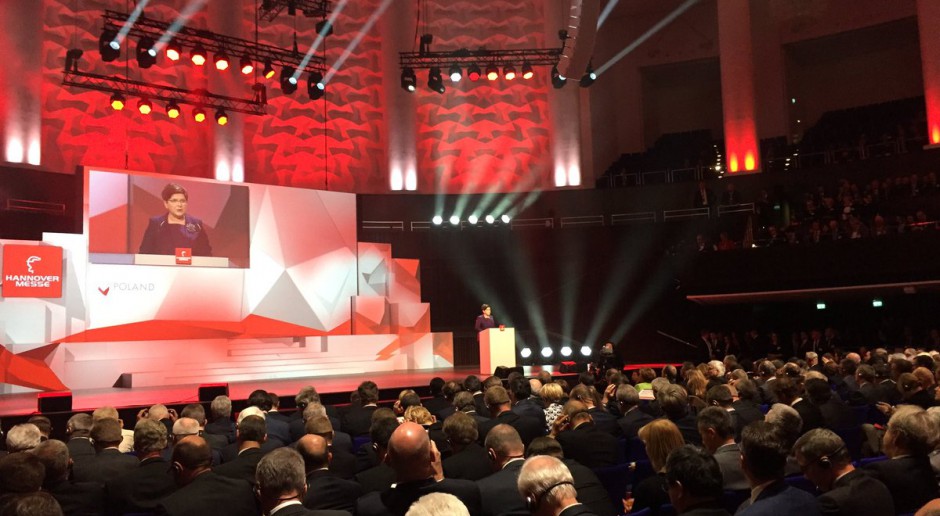 Premier Szydło w Hanowerze:  Chcemy pokazać Polskę odważną, która się zmienia